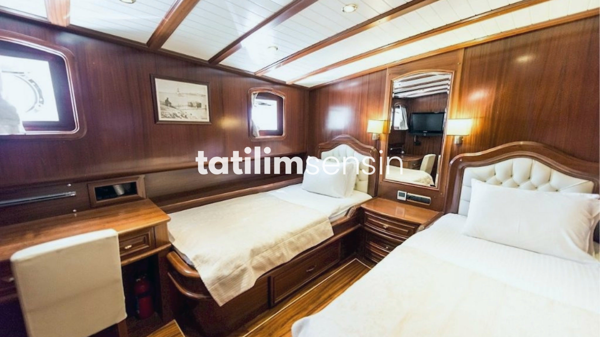 Lady Christa Gulet - 12