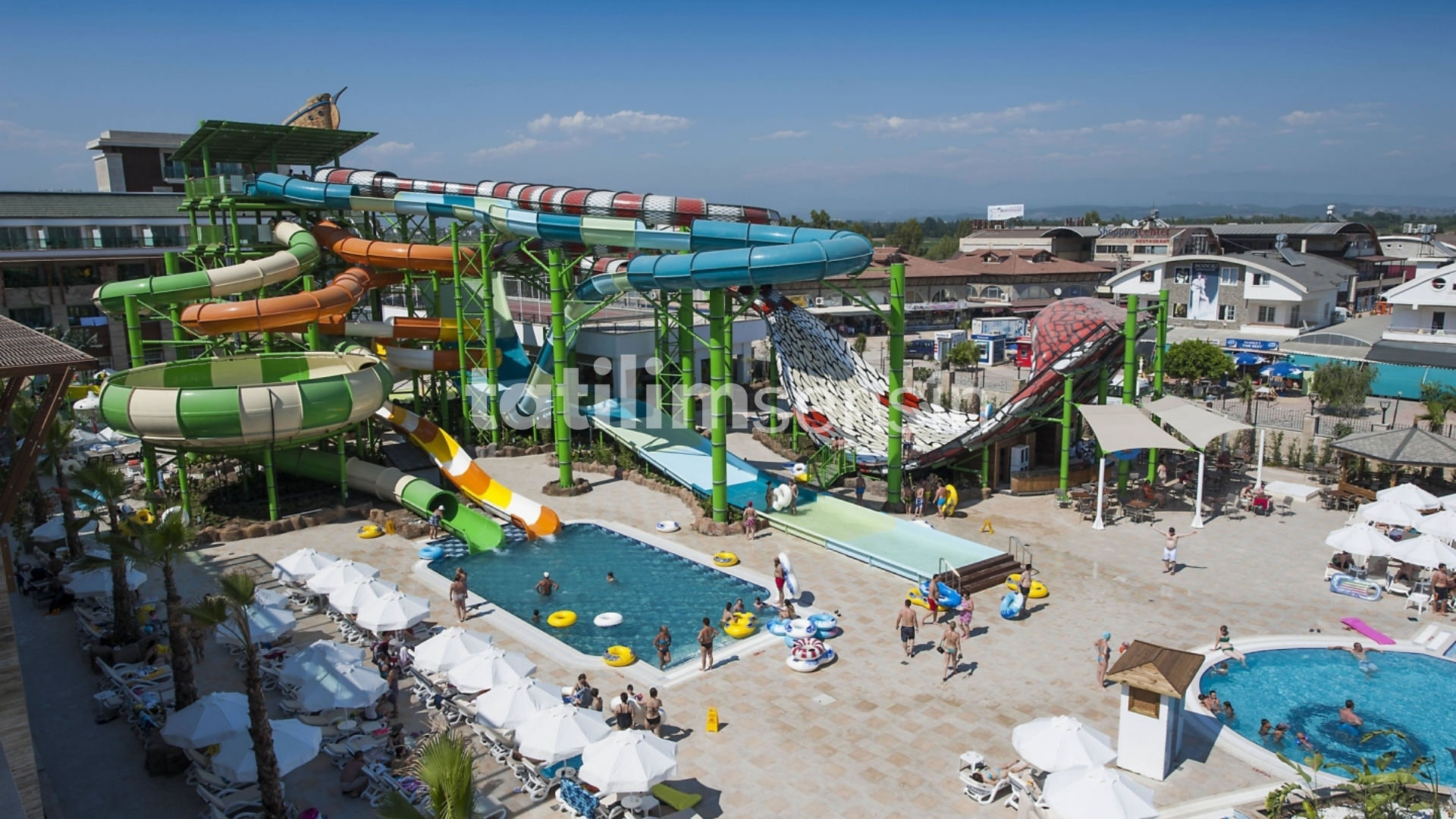 Crystal Waterworld Resort Spa - 5
