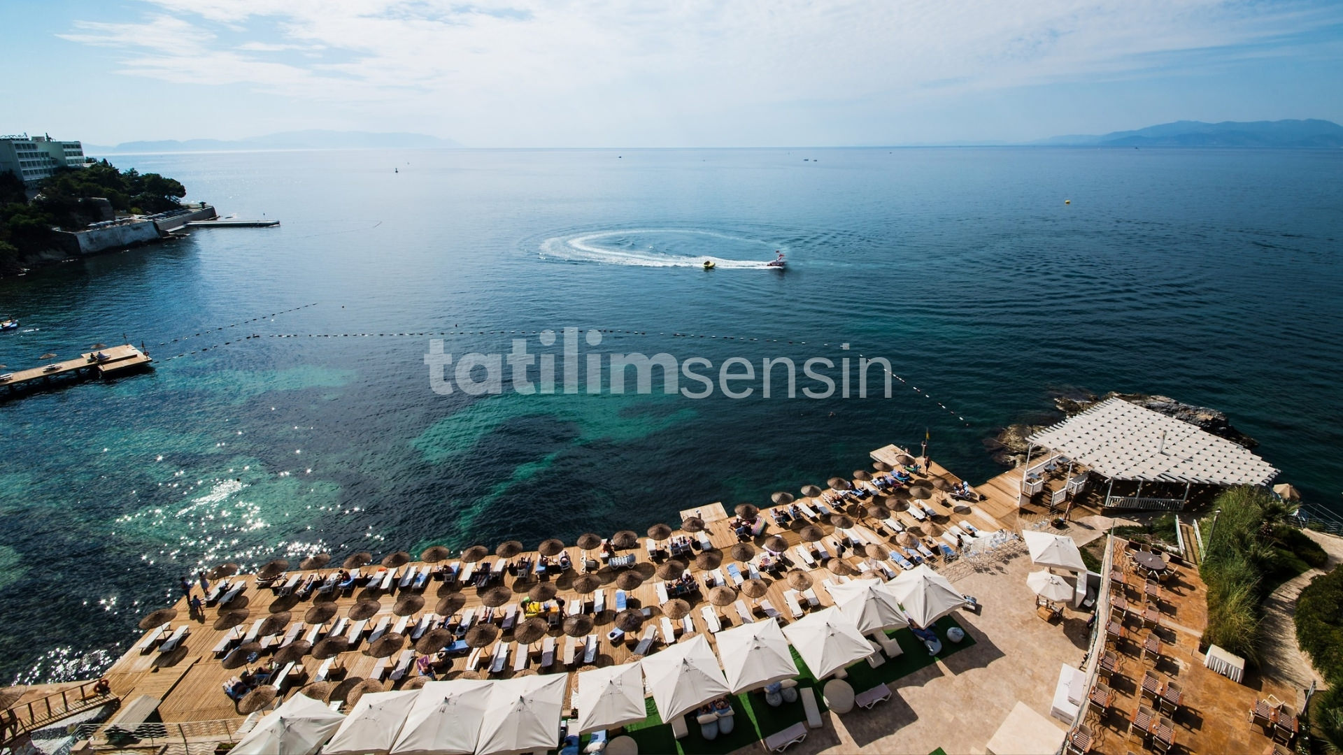 Charisma De Luxe Hotel - 2