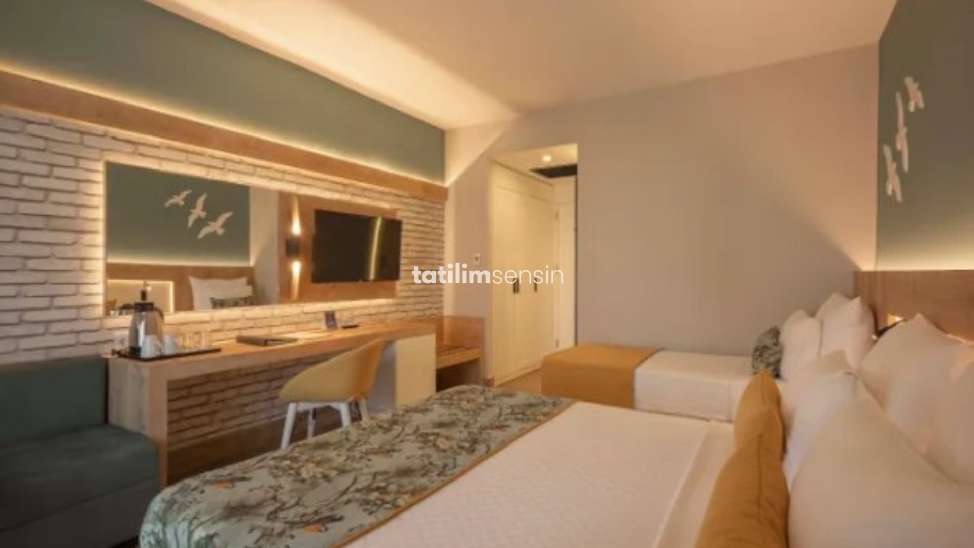 Sailors Beach Club - 19