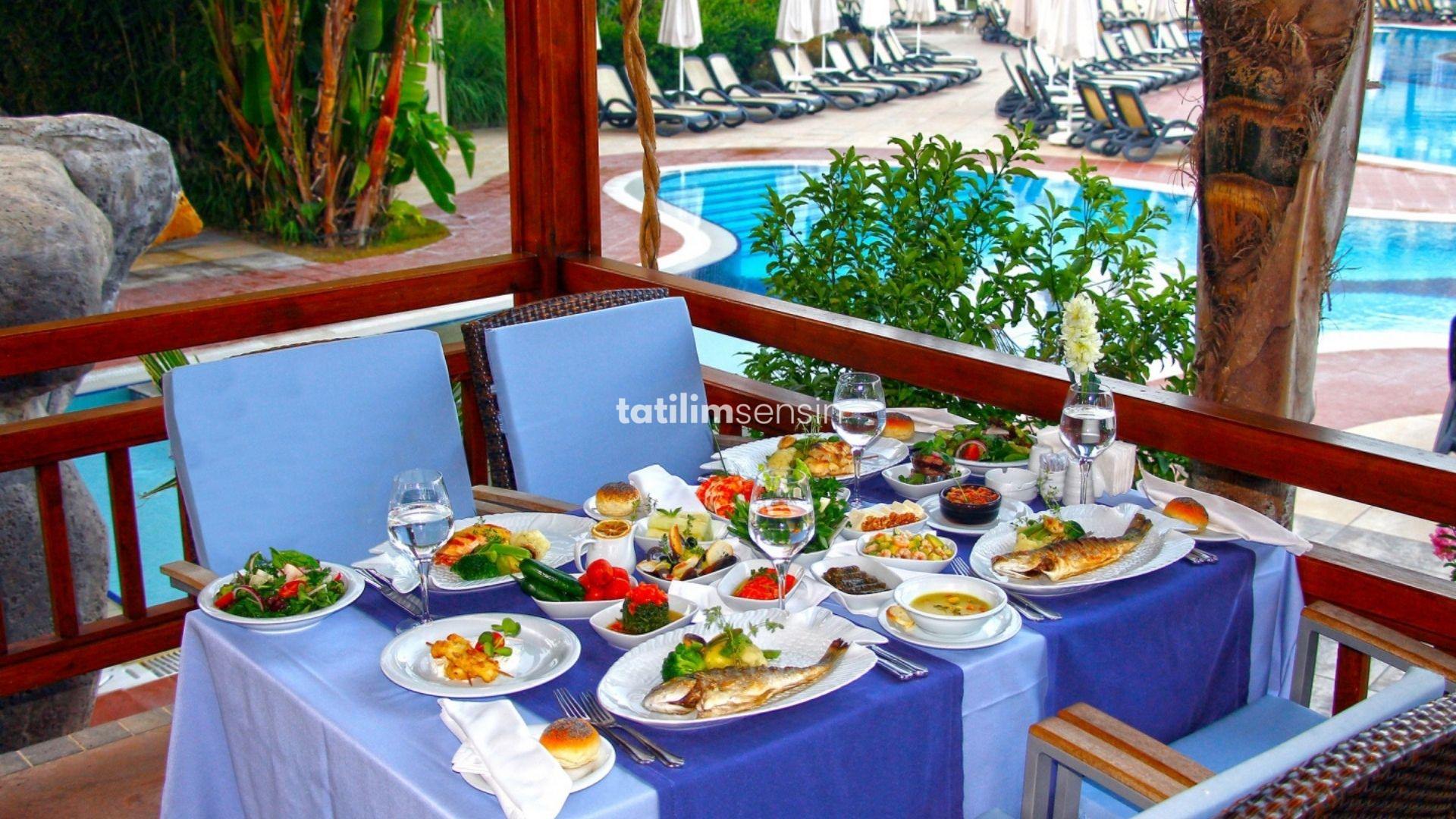 Royal Dragon Hotel - 7