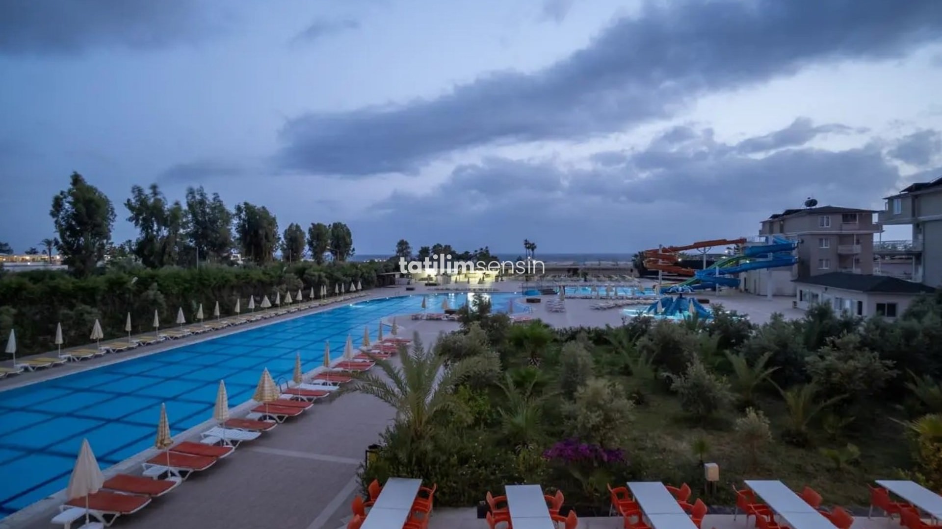 Hedef Beach Resort Spa - 4