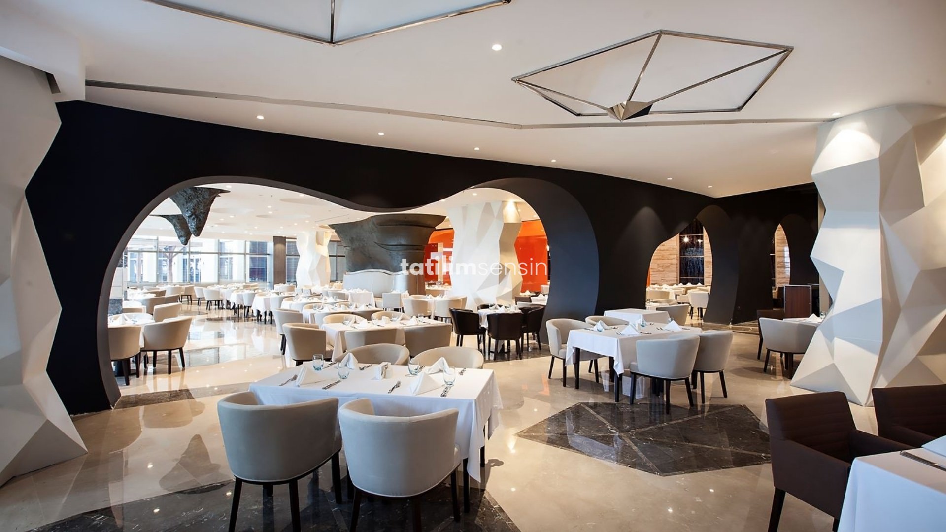 Elexus Hotel Resort Casino - 17