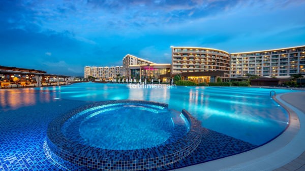 Elexus Hotel Resort Casino