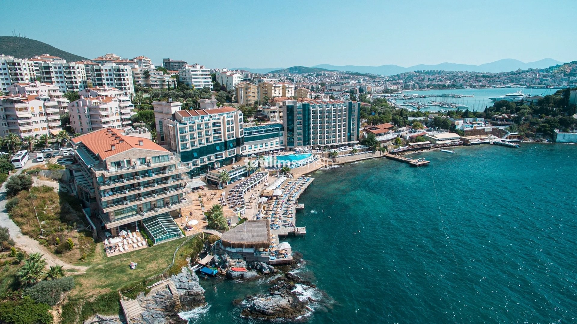 Charisma De Luxe Hotel - 3