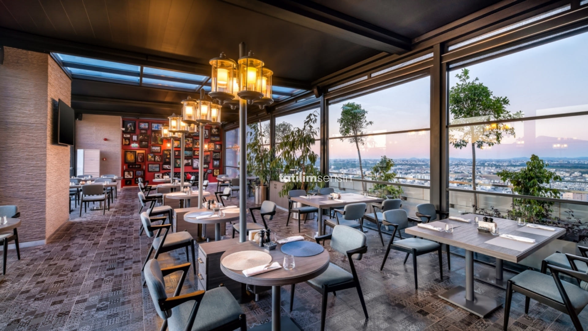 Concorde Tower Hotel - 16