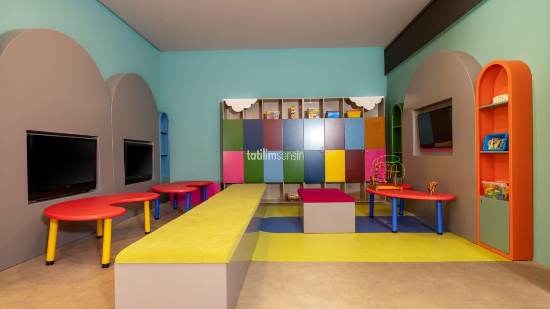 Crystal Waterworld Aqua Collection - 17