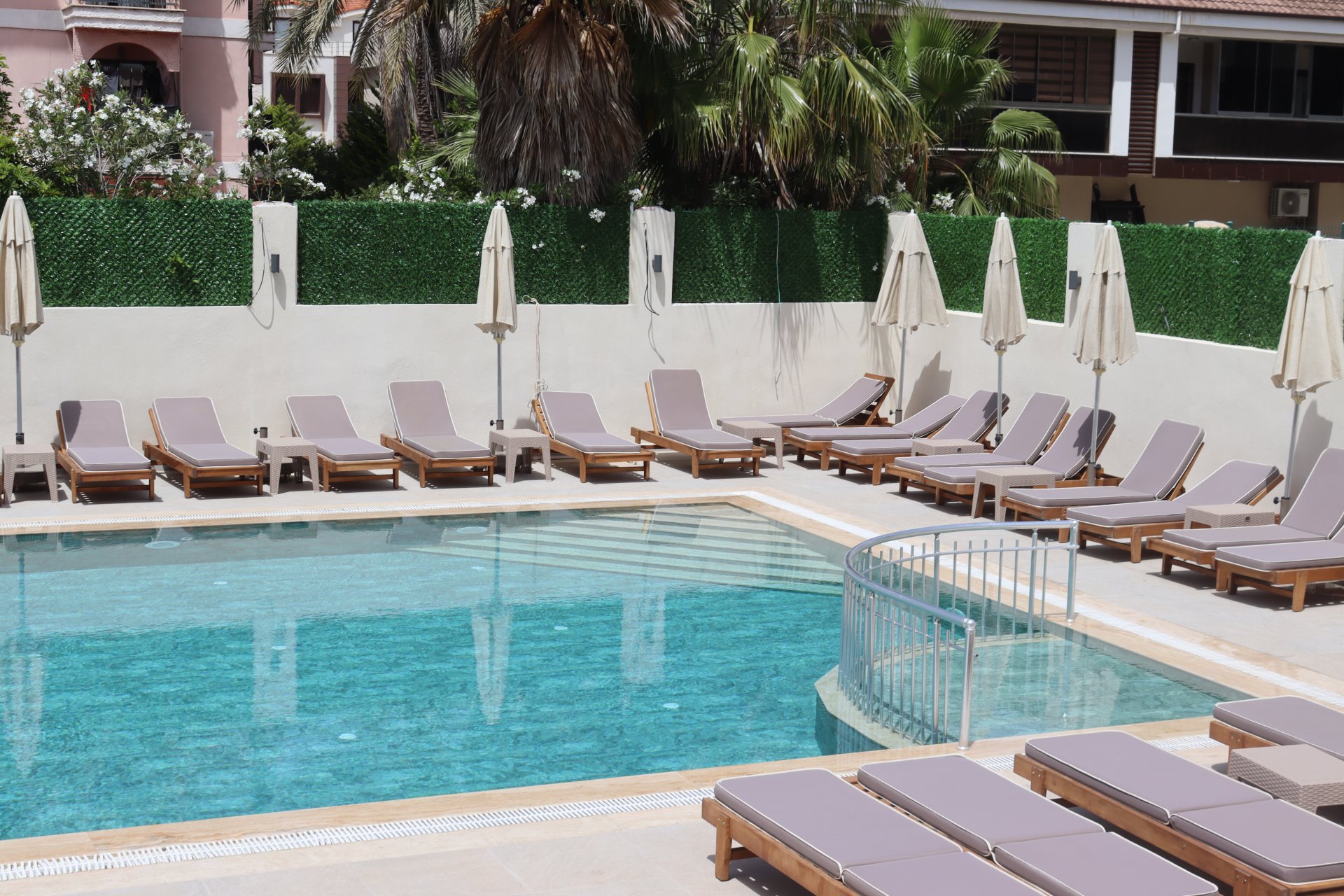 Seven Brothers Hotel - 15