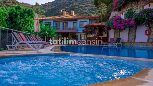 Selimiye Meltems Zümrüt Oda