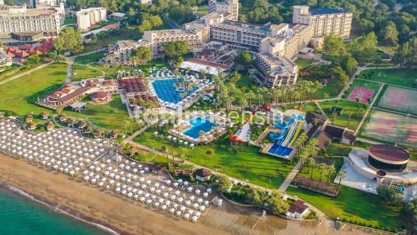 Crystal Tat Beach Golf Resort