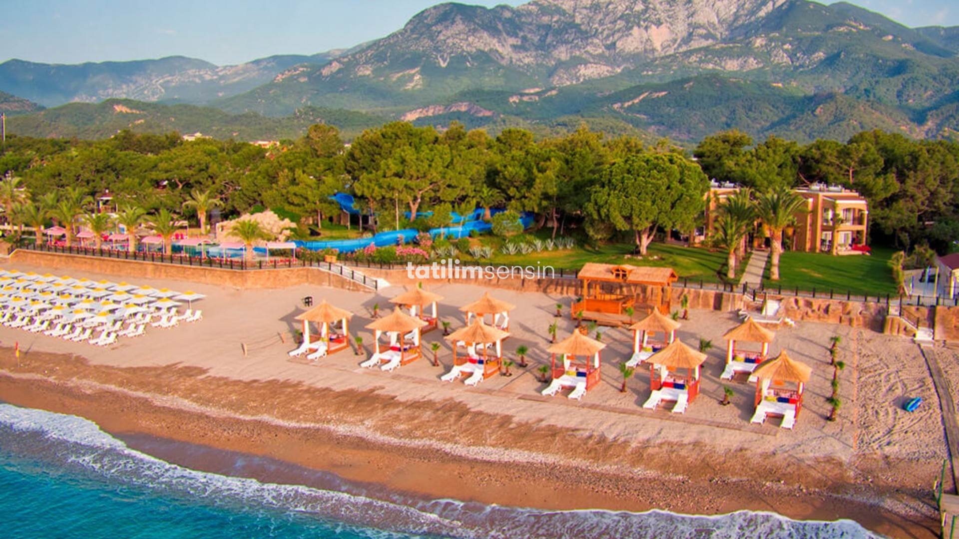 Pirate's Beach Club - 4