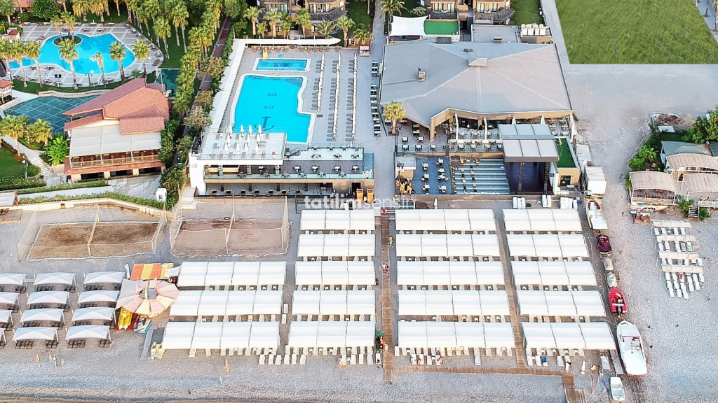 Sailors Beach Club - 1