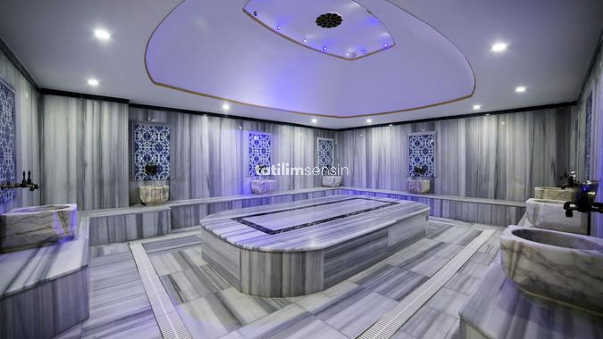 Sailors Beach Club - 17