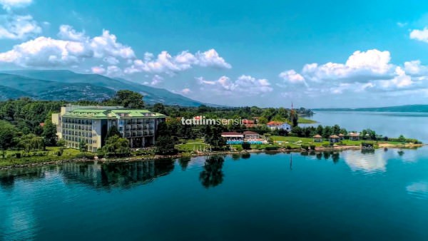 Richmond Nua Wellness  Spa Adult Only