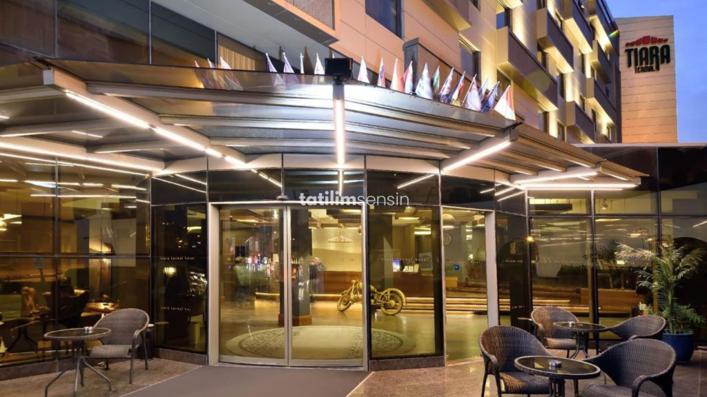 Tiara Hotel Spa - 1