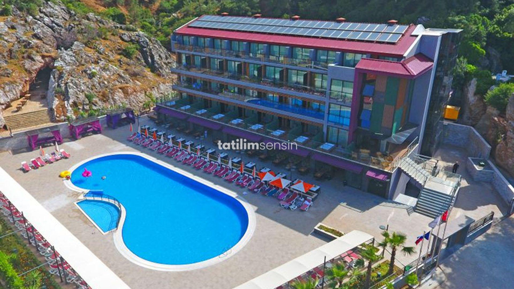 Mirage World Hotel - 1