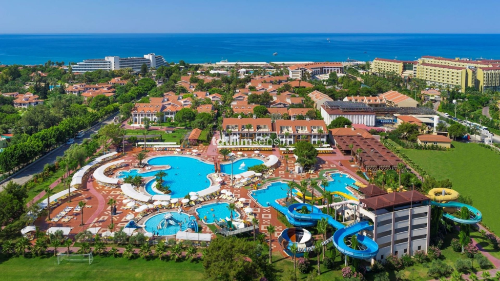 Club Hotel Turan Prince World - 1