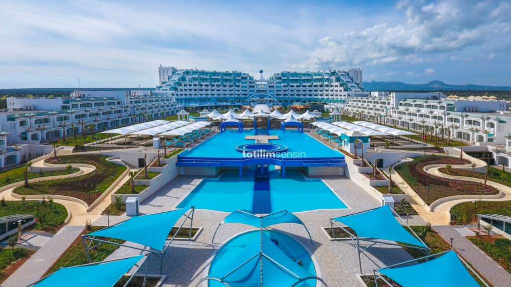 Limak Cyprus Deluxe Hotel - 1