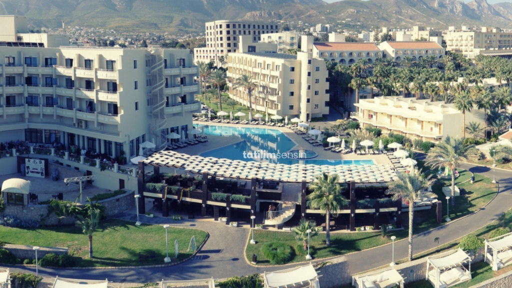 Vuni Palace Hotel - 1