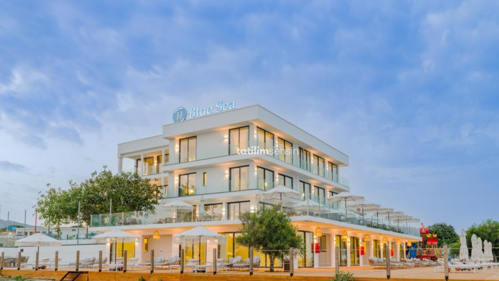 Blue Sea Hotel - 1