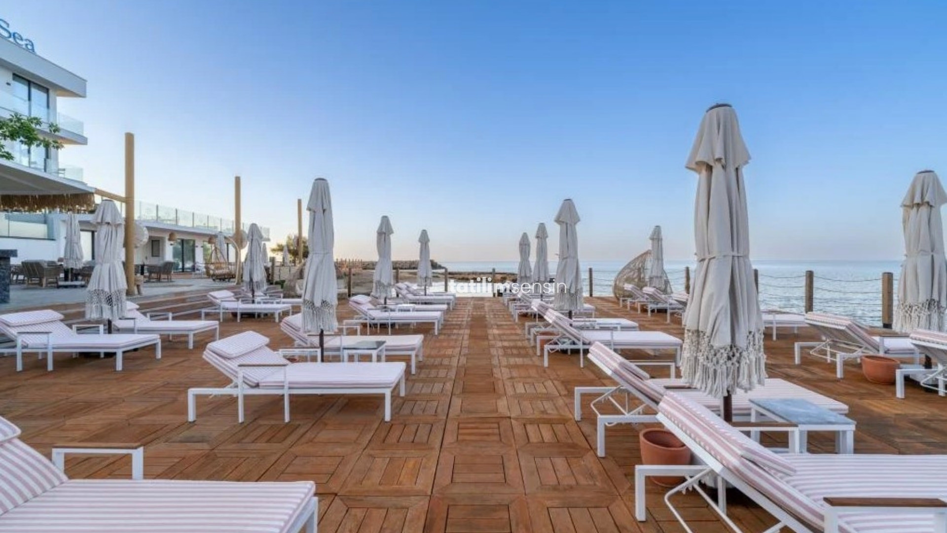 Blue Sea Hotel - 5