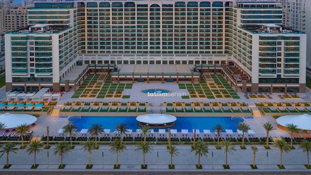 Hilton Dubai Palm Jumeirah - 1