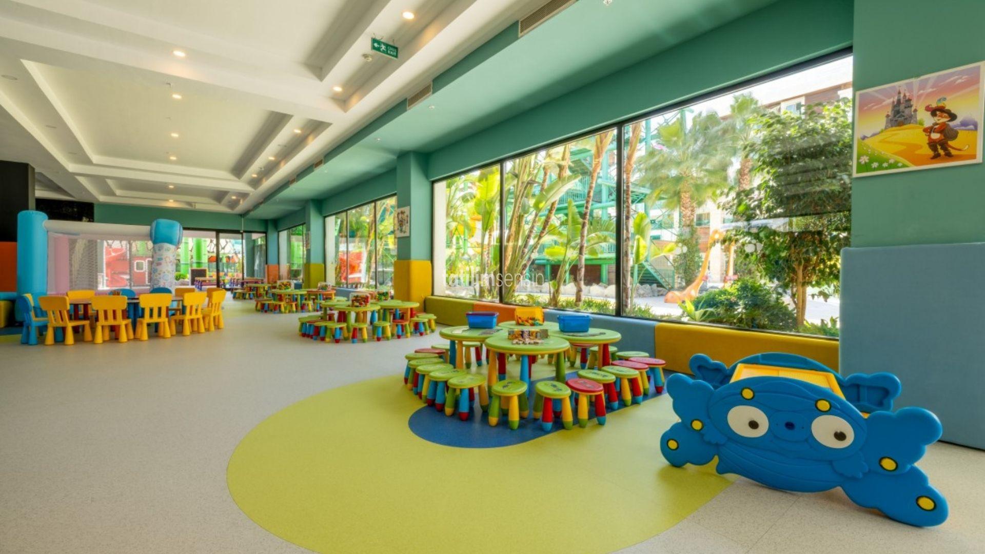 Crystal Waterworld Aqua Collection - 16