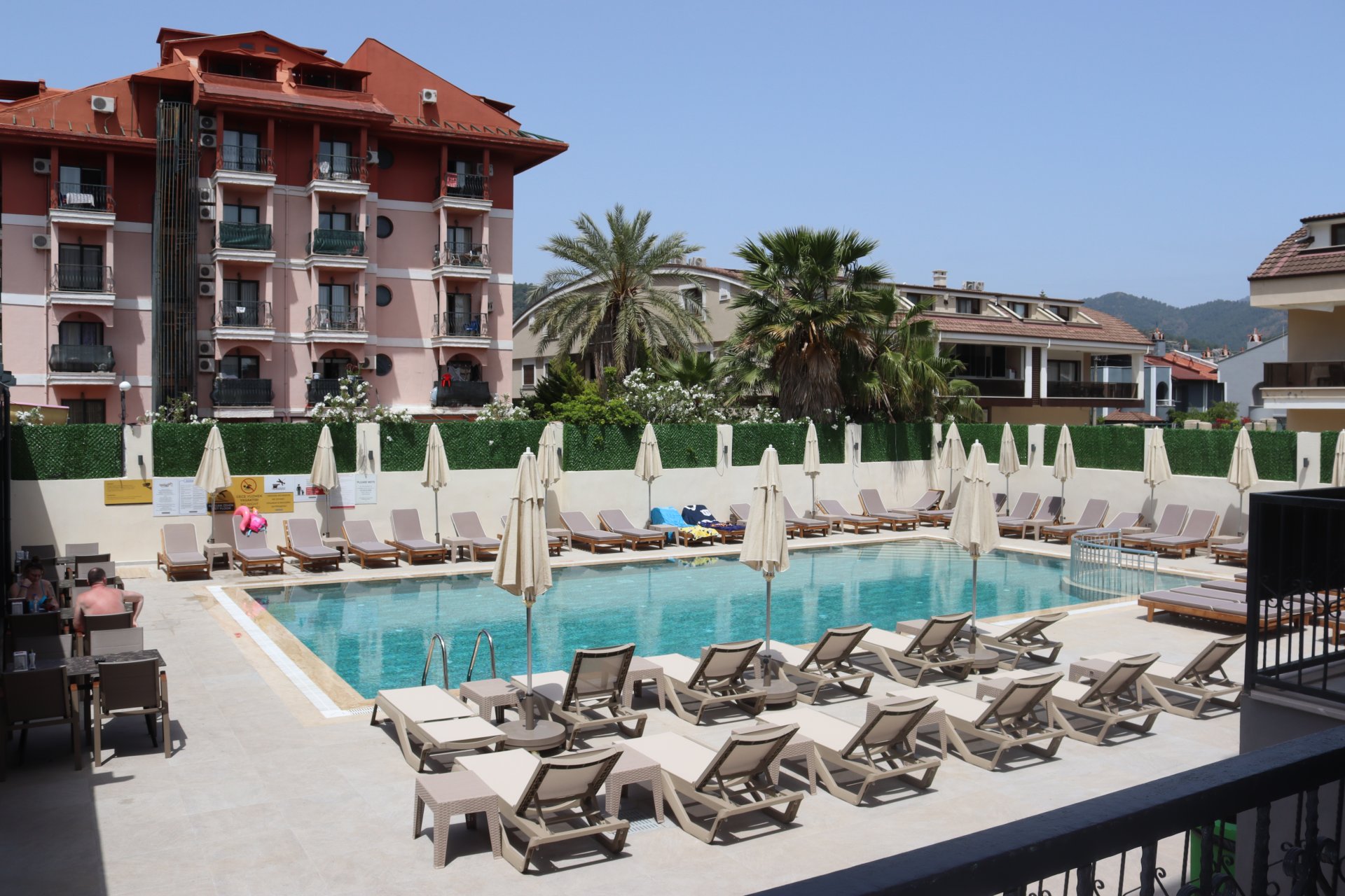 Seven Brothers Hotel - 5