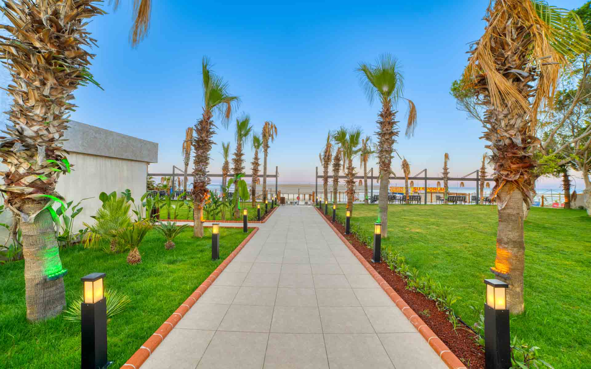 Bera Alanya Hotel - 1