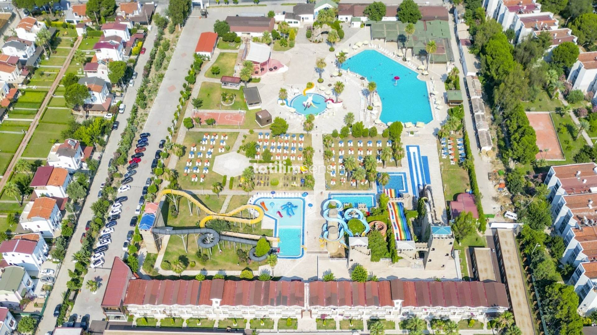 Risus Beach Resort Hotel - 7