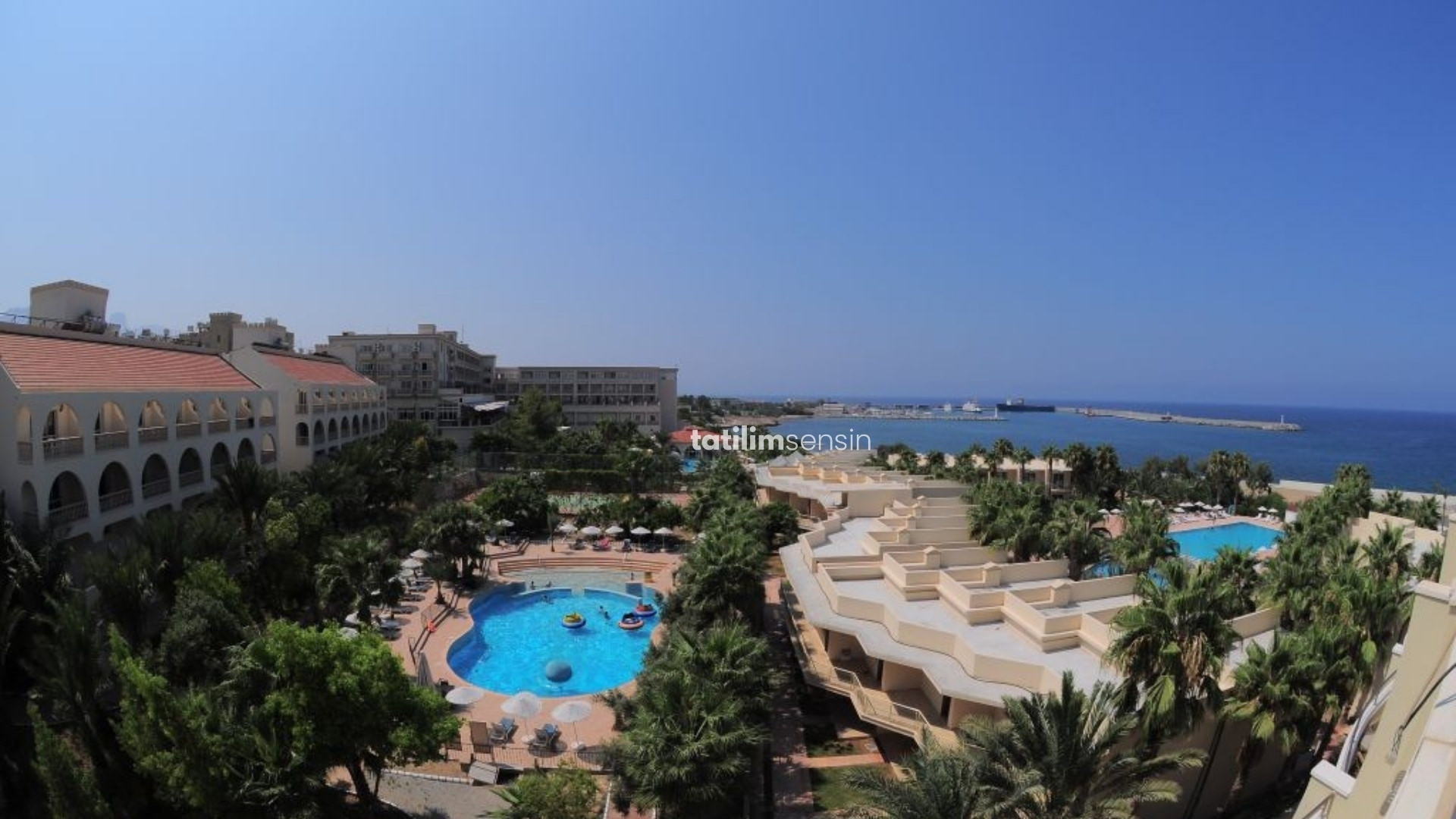 Oscar Resort Hotel - 8