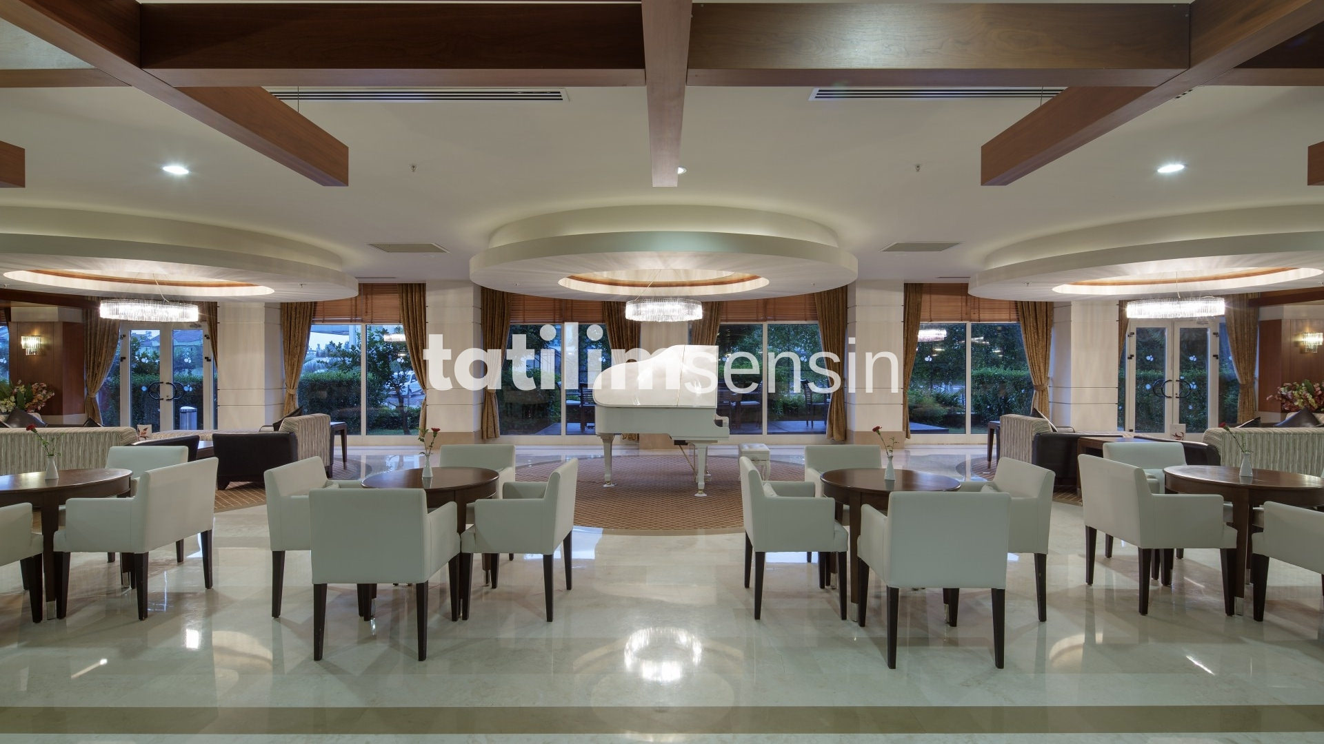 Crystal Family Resort Spa - 8