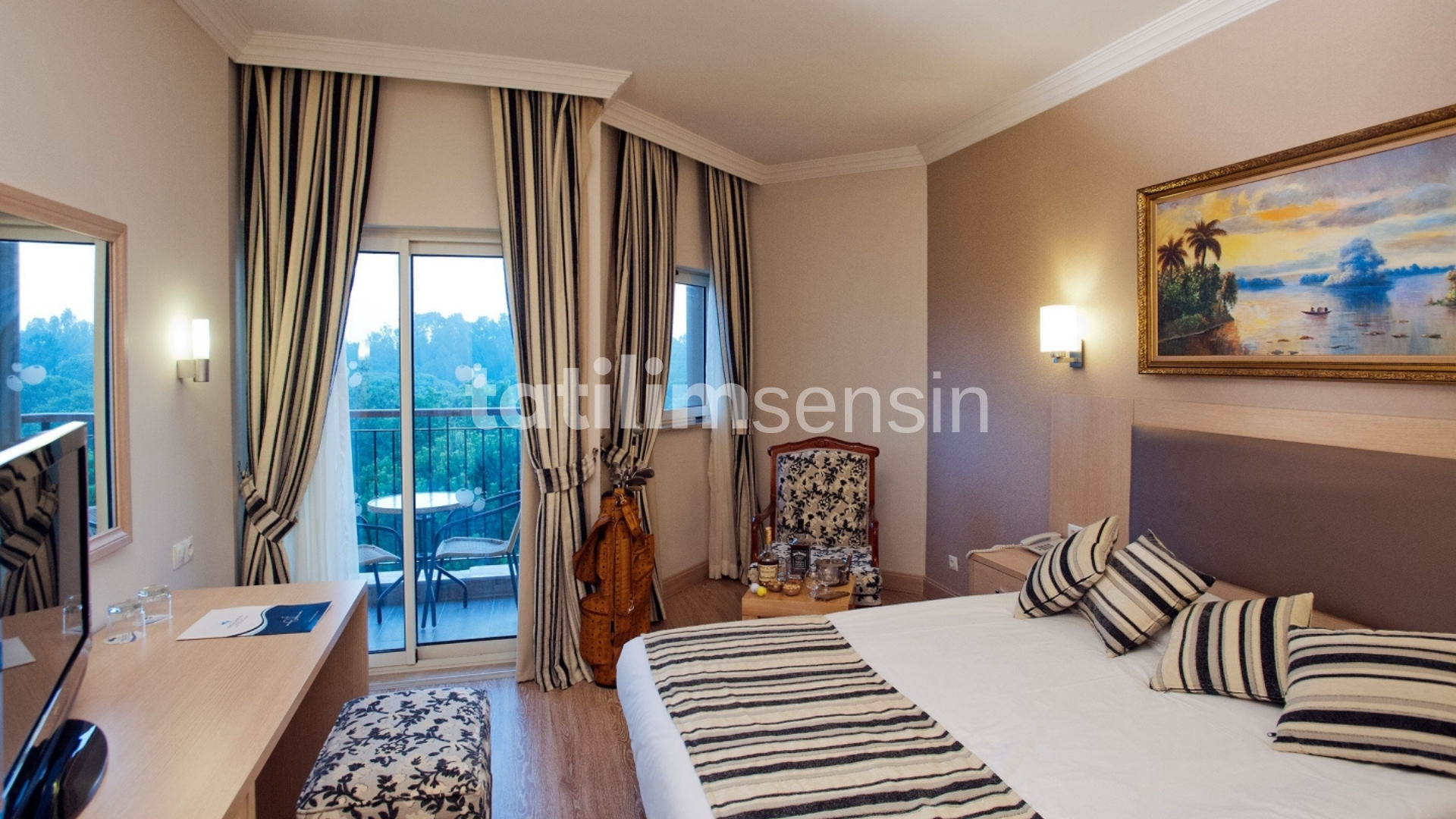 Crystal Tat Beach Golf Resort - 11