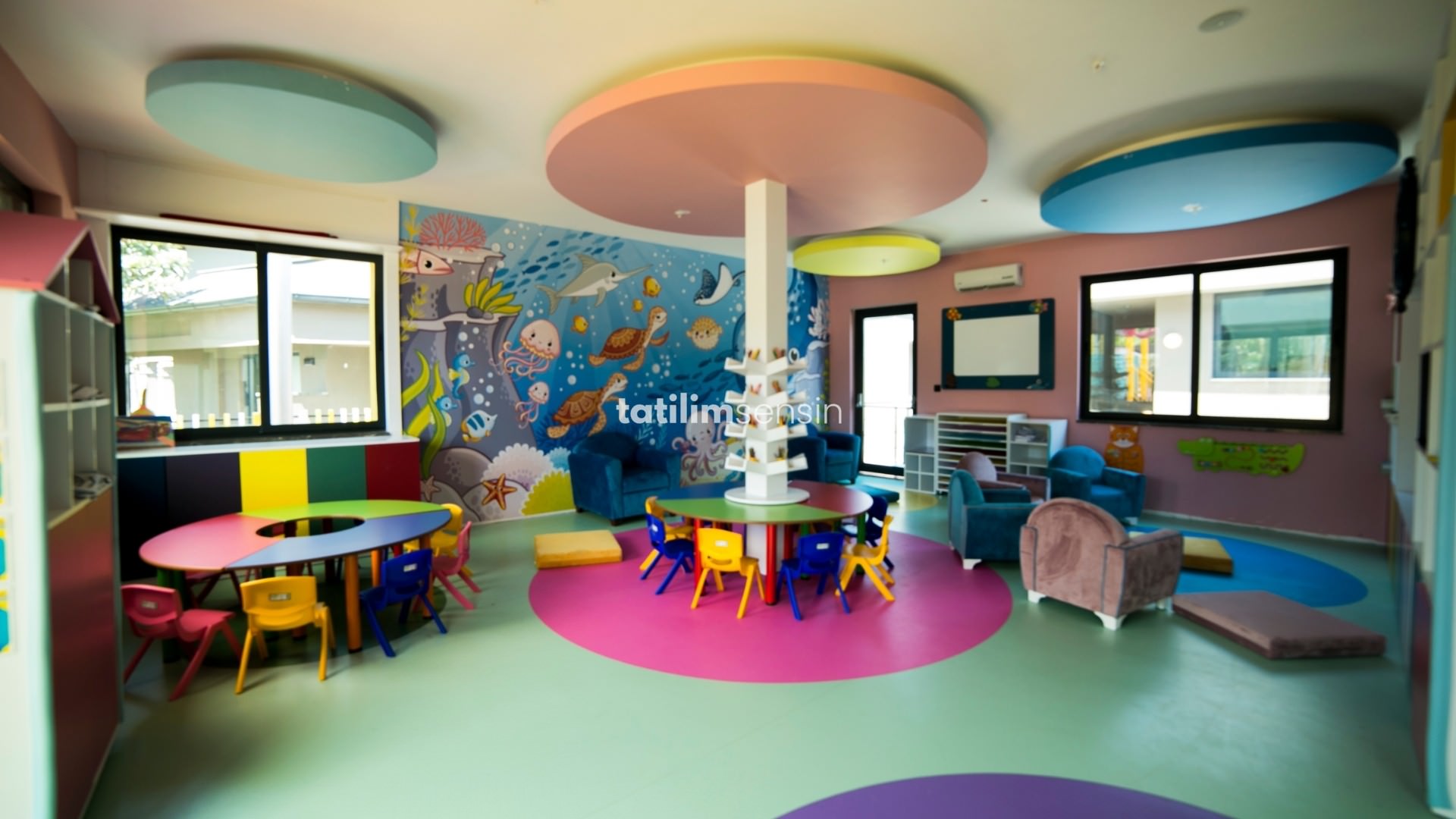 Sailors Beach Club - 15