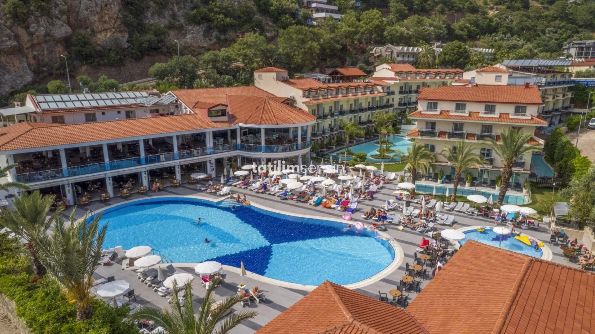 Montebello Resort Hotel - 1