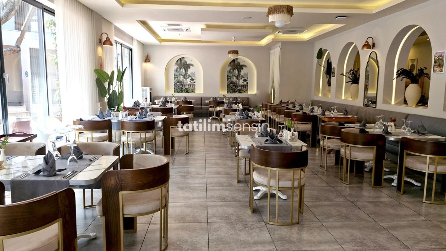 Club Hotel Turan Prince World - 8