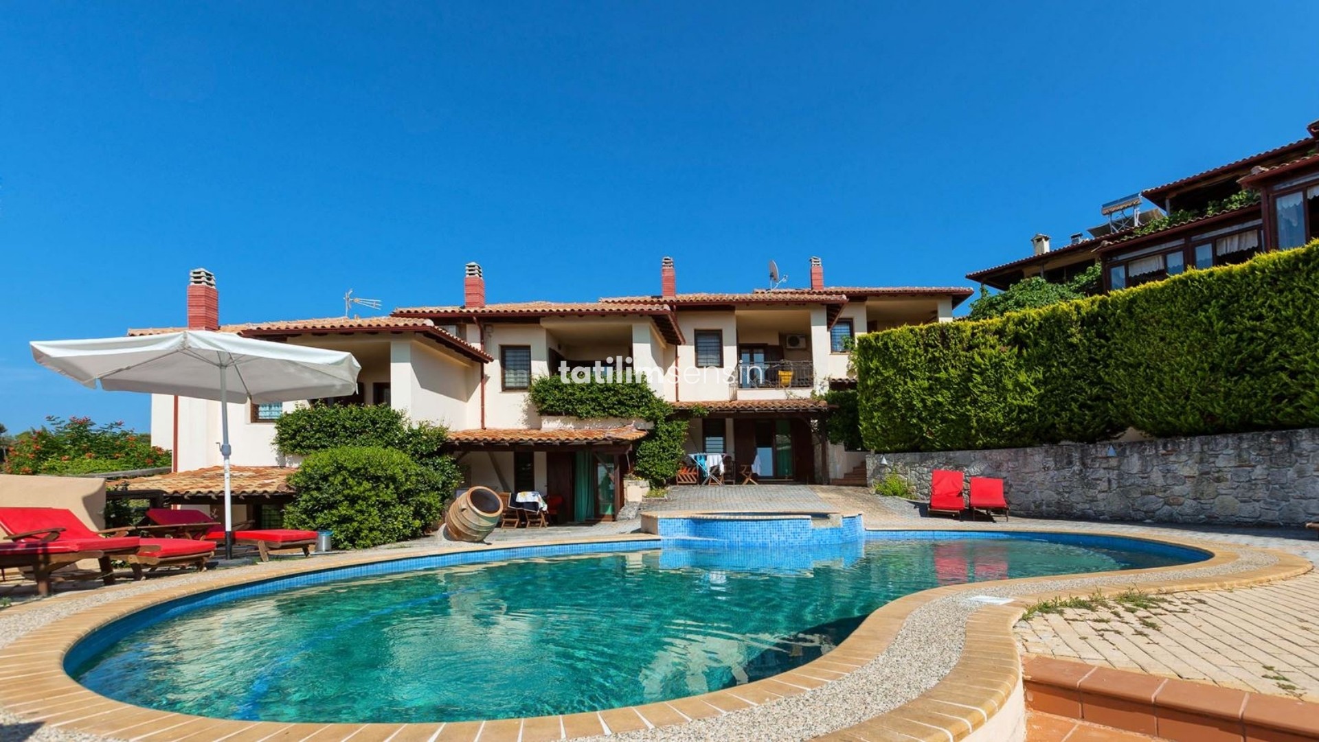 Akritas Ef Zin Villas  Suites