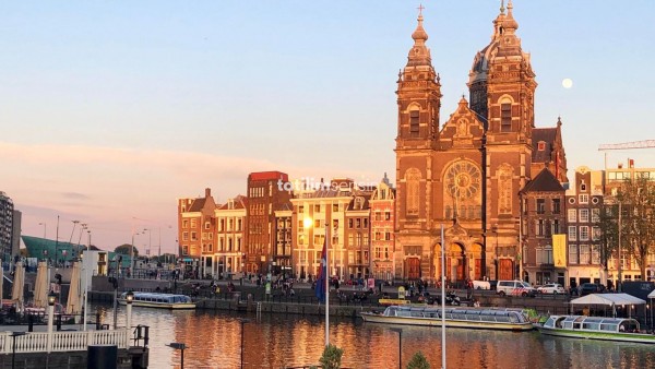 Benelüks Paris Köln Turu (İstanbul Hareketli)