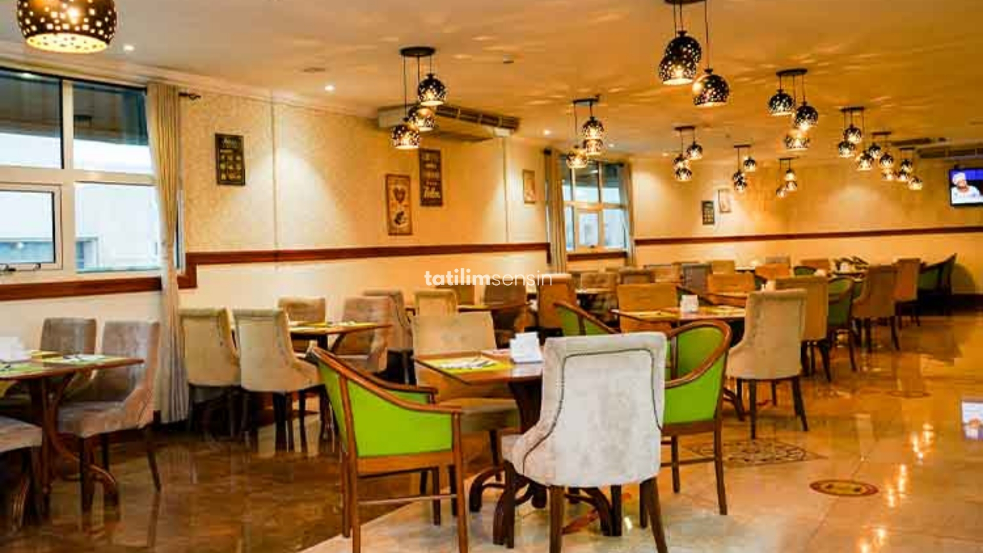 Excelsıor Downtown Hotel