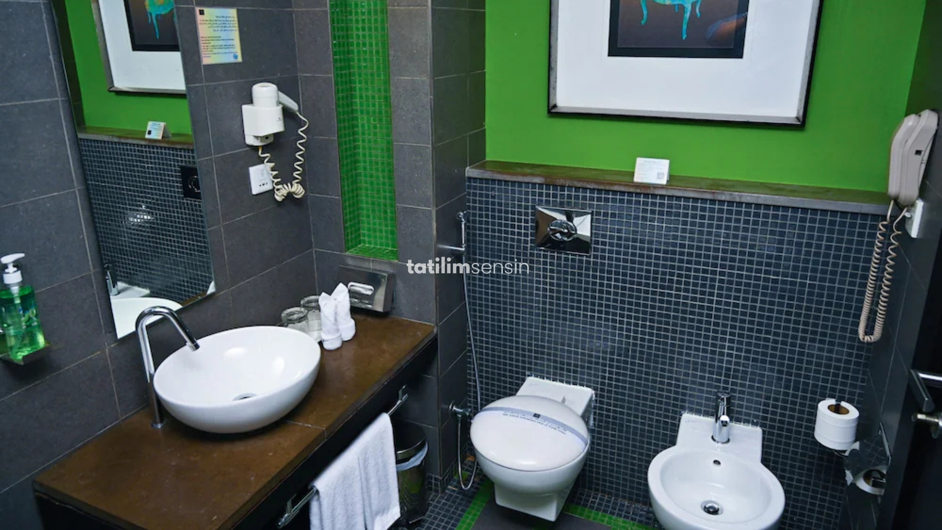 Hues Boutıque Hotel