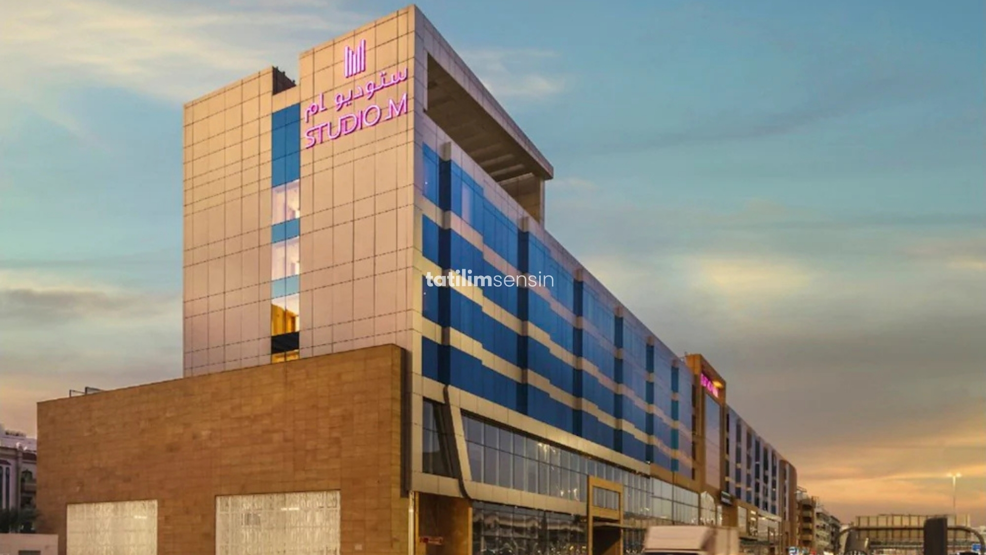 Studio M Arabian Plaza Dubai