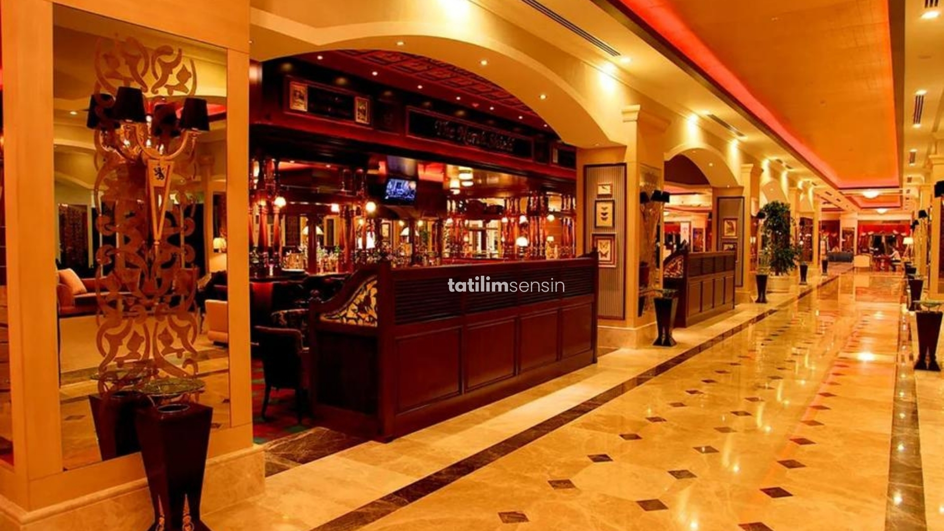 Cratos Premium Hotel Port Spa