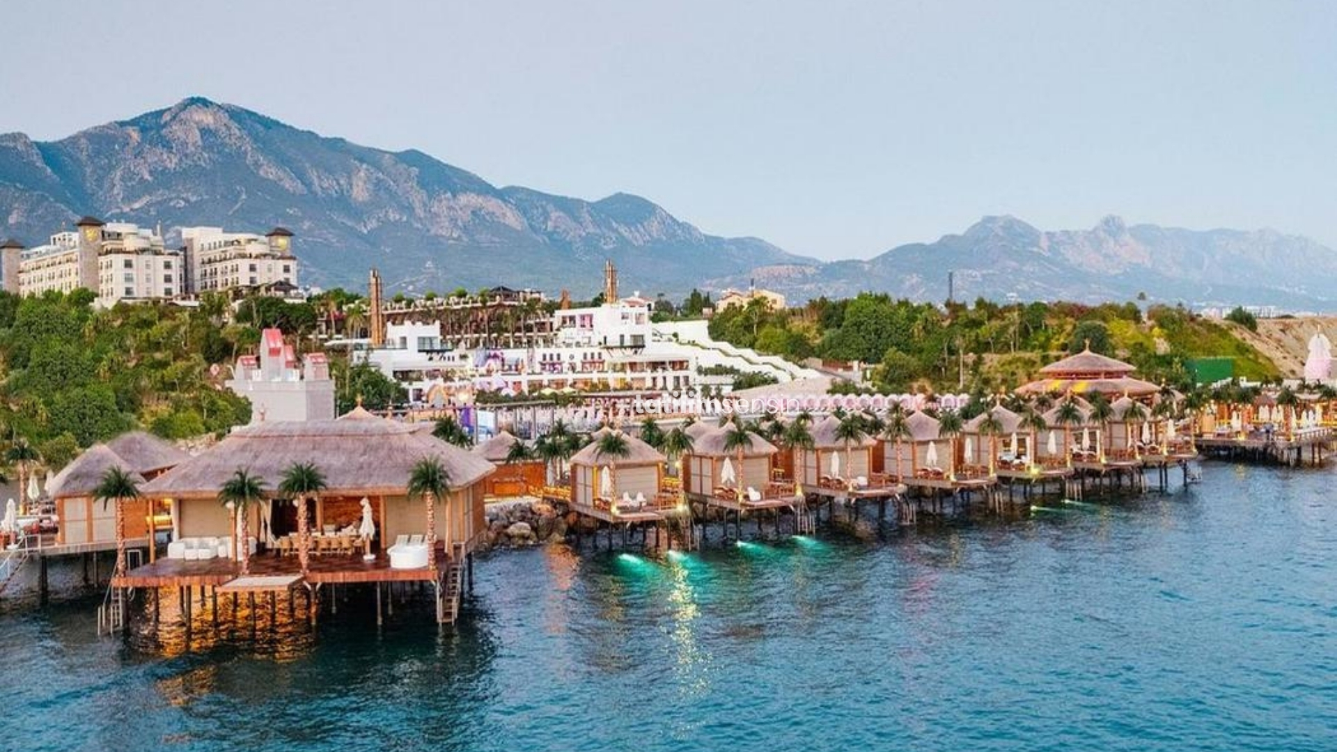 Cratos Premium Hotel Port Spa