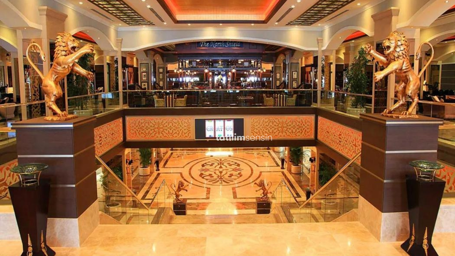 Cratos Premium Hotel Port Spa