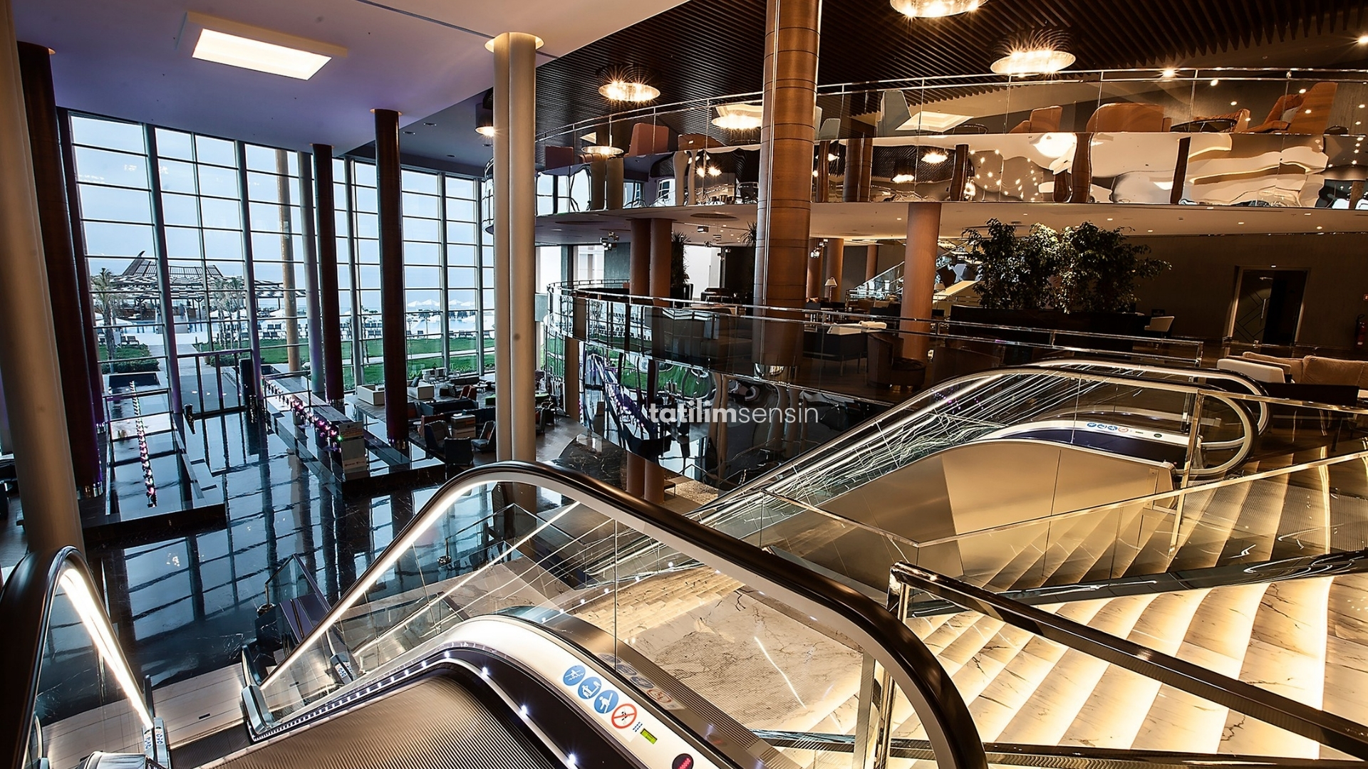 Elexus Hotel Resort Spa