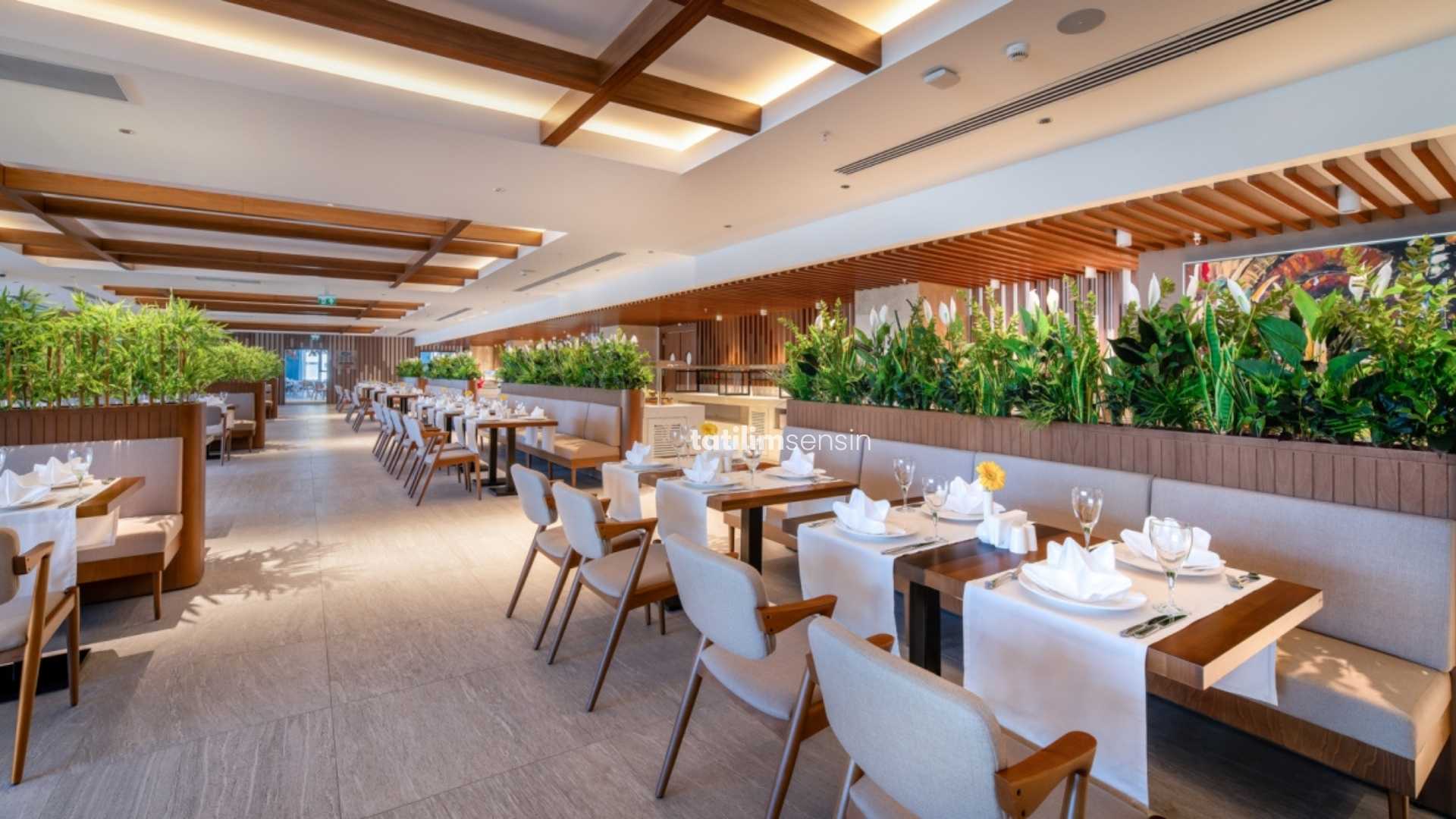 Concorde Tower Hotel