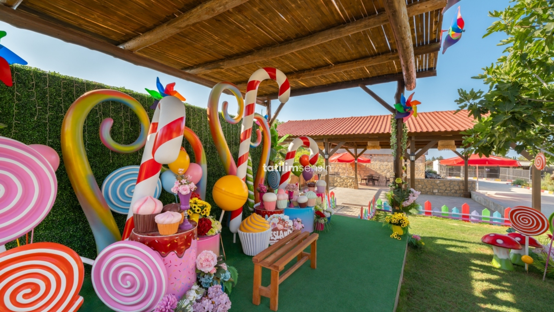 Les Ambassadeurs Hotel