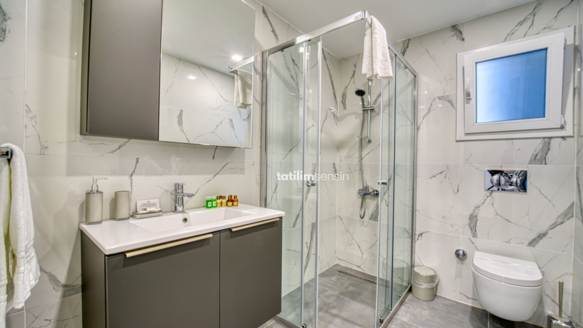 Courtyard Long Beach Holiday Resort