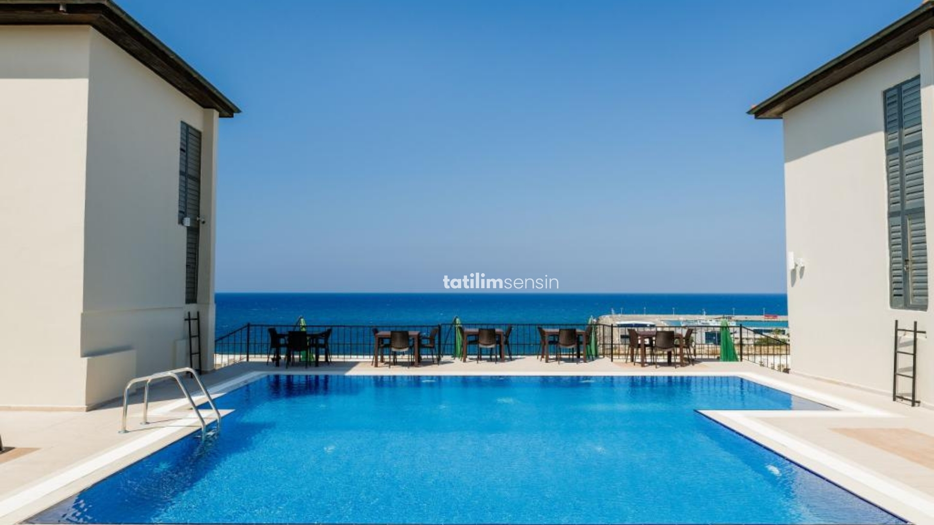 Olivia Palm Boutique Hotel