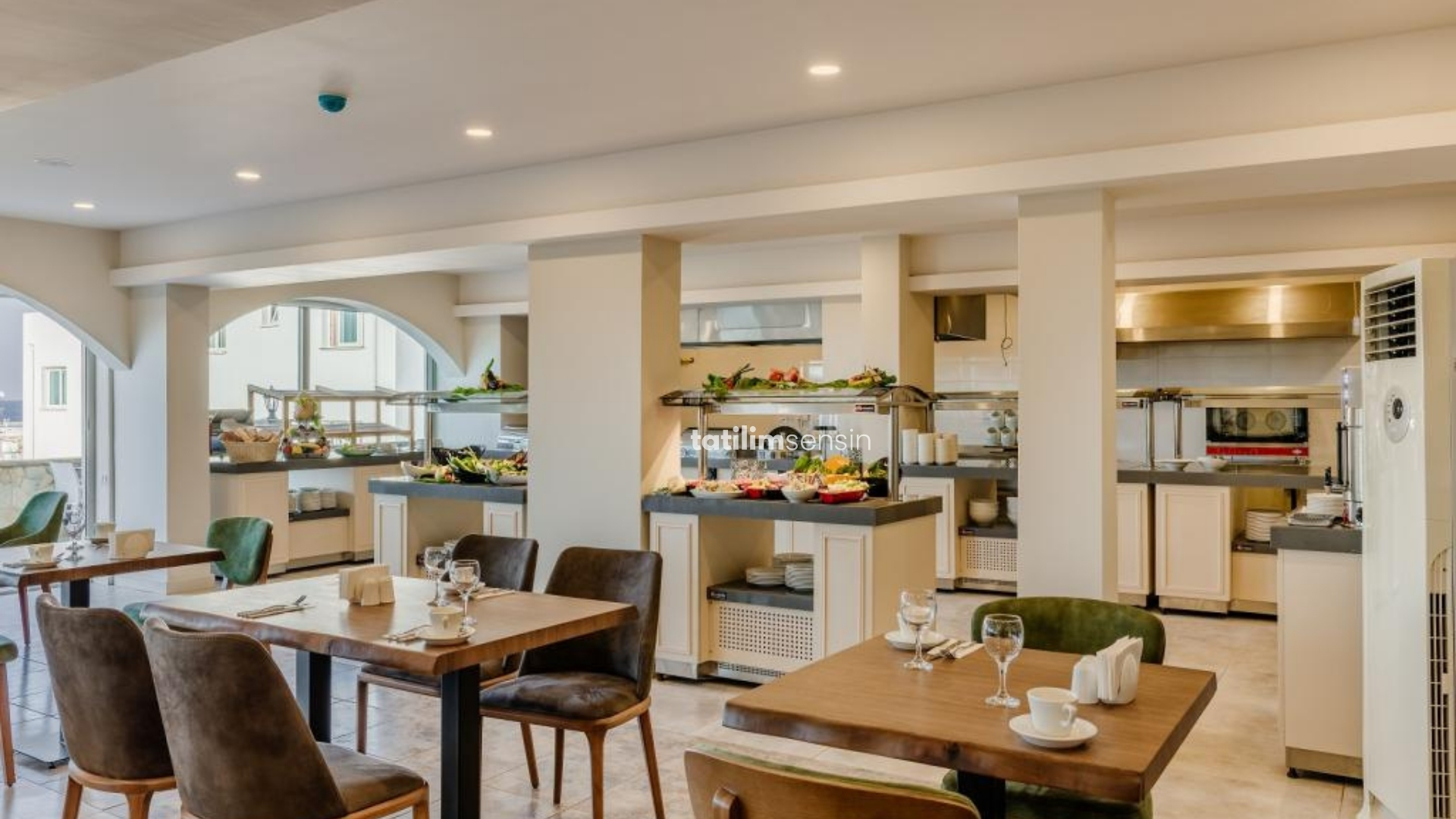 Olivia Palm Boutique Hotel